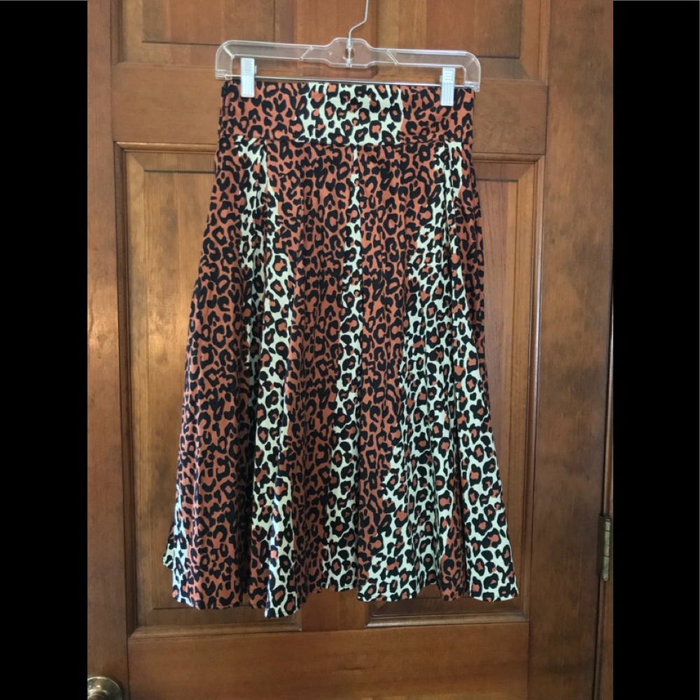 Deadly Dames Kinky Box Skirt in Leopard Print
